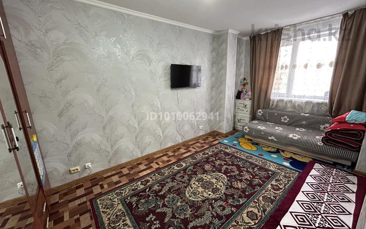 1-бөлмелі пәтер · 30.6 м² · 5/5 қабат, ЖМ Лесная поляна 2 — Үй өте қолайлы жерде орналасқан, почта,поликлиника,остановка барі жақын. Жылы,жарық,таза квартира., бағасы: 13.8 млн ₸ в Косшы — фото 2