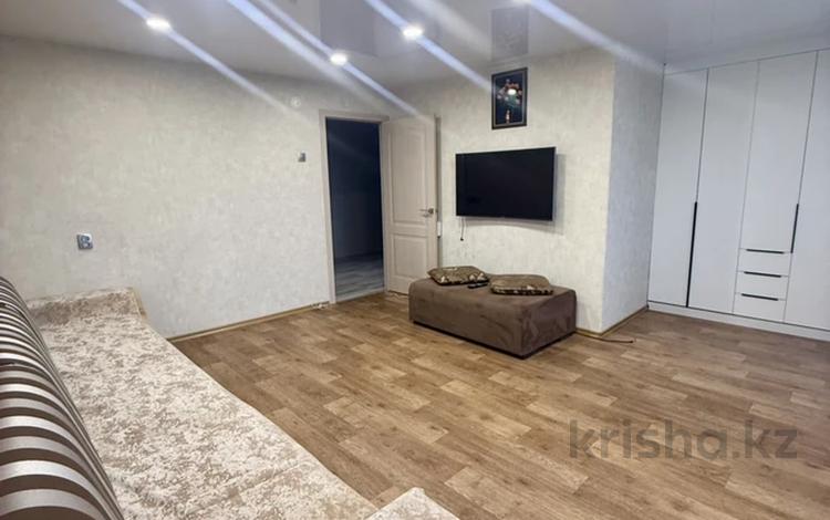 1-бөлмелі пәтер · 40 м² · 9/12 қабат, Славского 26, бағасы: 180 000 ₸ в Усть-Каменогорске — фото 2