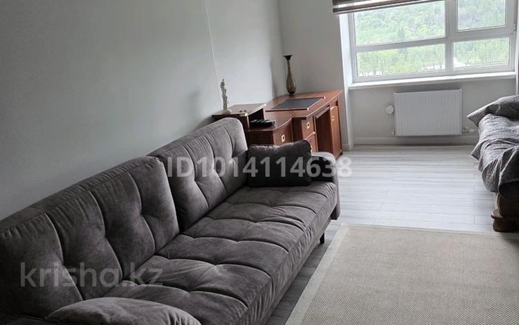 1-бөлмелі пәтер · 44 м² · 4/17 қабат, Варламова 27 В, бағасы: 320 000 ₸ в Алматы, Алмалинский р-н — фото 2