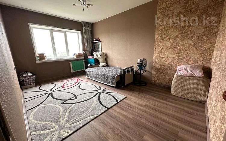 1-комнатная квартира · 40 м², мкр Аксай-2 — Ул.Сайна ,уг.ул. Маргулана за 190 000 ₸ в Алматы, Ауэзовский р-н — фото 2
