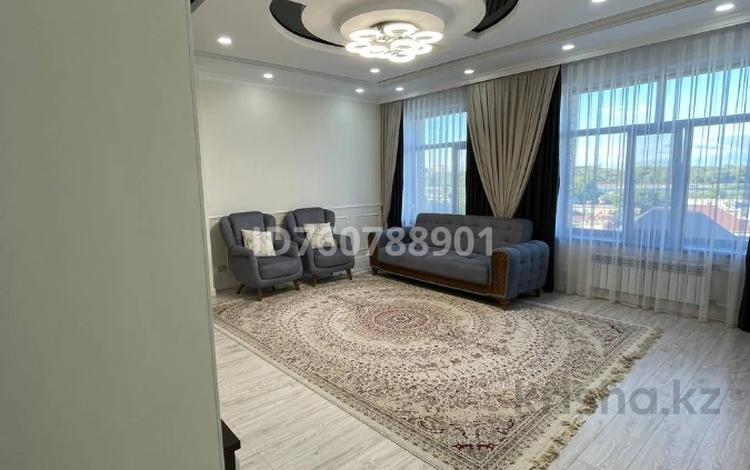 5-комнатная квартира · 119 м² · 3/7 этаж, Театральная 21Б за 69.5 млн 〒 в Семее — фото 4