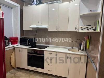 4-бөлмелі пәтер · 64 м² · 3/5 қабат, 4мкр 86 — Бейтбытшылык, бағасы: 9 млн ₸ в Степногорске