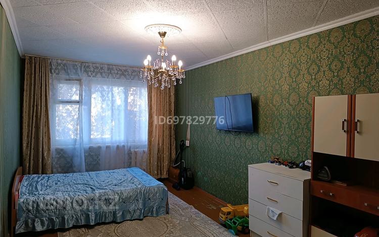 2-бөлмелі пәтер, 48 м², 3/5 қабат, Камзина 92 — Батыр мол, бағасы: 11.5 млн 〒 в Павлодаре — фото 2