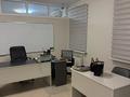 Офисы, склады, салоны красоты, медцентры и аптеки, образование, конференц-залы, кабинеты и рабочие места, студии · 106 м² за 550 000 〒 в Актау, 15-й мкр — фото 2