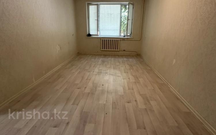 2-бөлмелі пәтер · 44.5 м² · 1/5 қабат, мкр Мынбулак, бағасы: 13.8 млн ₸ в Таразе — фото 2