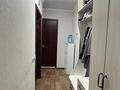 2-комнатная квартира · 44.1 м² · 4/5 этаж, Майкудук, Мкр Восток-1 — Ориентиры: остановка общественного транспорта — 5 минут пешком, ТД «Анвар», ТД «Умай», поликлиника INLIFE, фитнес-центр Aerofit Vostok. Рядом школы №36 и школа-интернат №17, ясли-сад «Бала Шокан». В шаговой доступности магазины и вся необходимая инфраструктура. за 18.5 млн ₸ в Караганде, Алихана Бокейханова р-н — фото 10