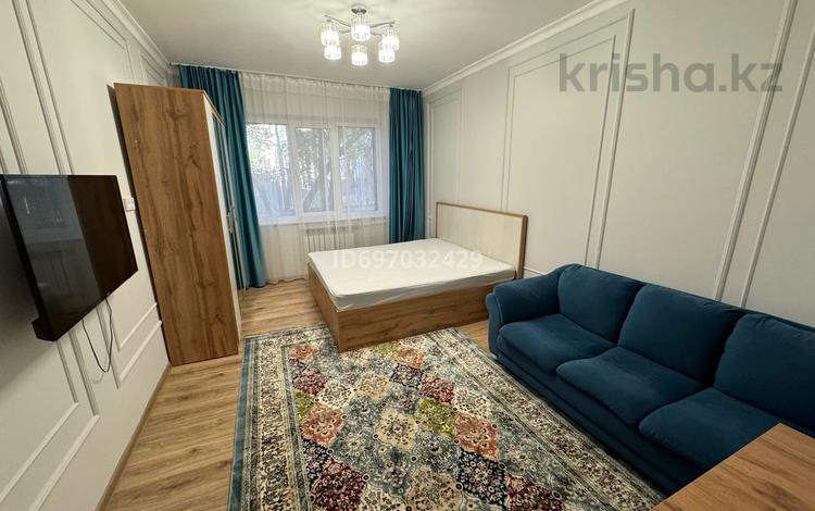 1-комнатная квартира, 50 м², 2/9 этаж помесячно, Достык 270 — Терренкур, Аль-Фараби, Омарова