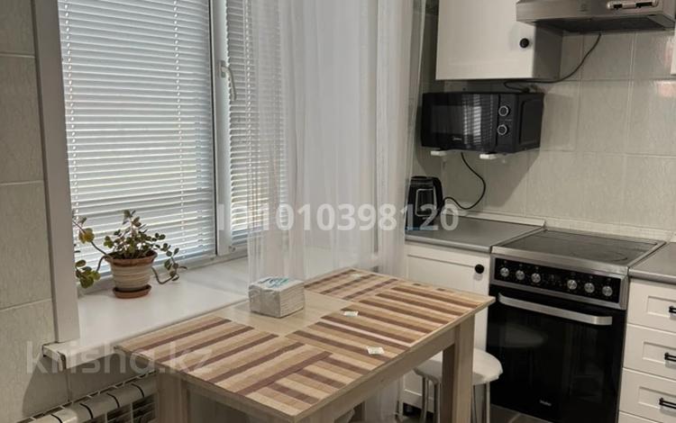 3-бөлмелі пәтер · 59 м² · 4/4 қабат, Байсеитовой 8 — Абая двор Афанасий , рядом ДК и набережная , Самозаселение, бағасы: 16 000 ₸ в Балхаше — фото 49