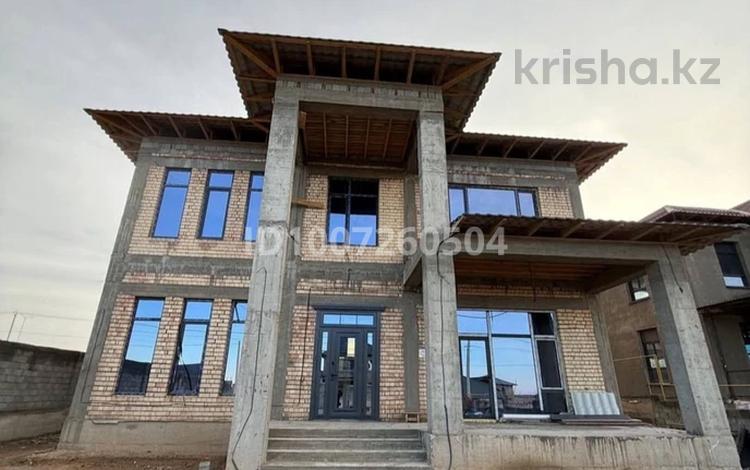 Отдельный дом · 7 комнат · 390 м² · 8 сот., мкр Туран — улица алтынбел 16 за 82 млн 〒 в Шымкенте, Каратауский р-н — фото 11