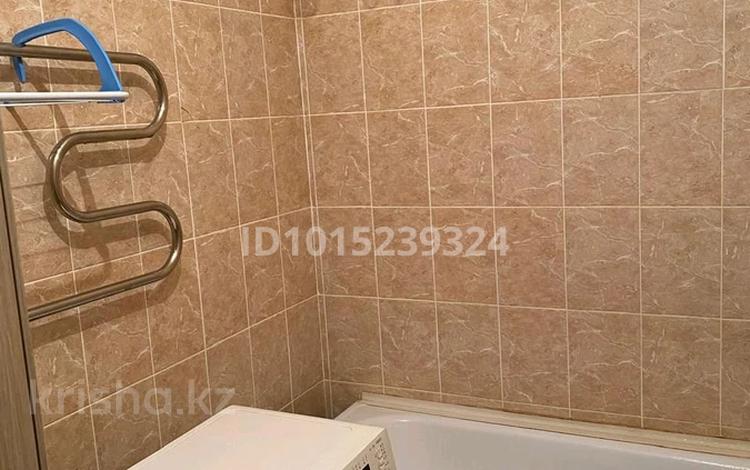 1-комнатная квартира · 45 м² · 2/9 этаж, Есенберлина 13 за 160 000 ₸ в Усть-Каменогорске — фото 2