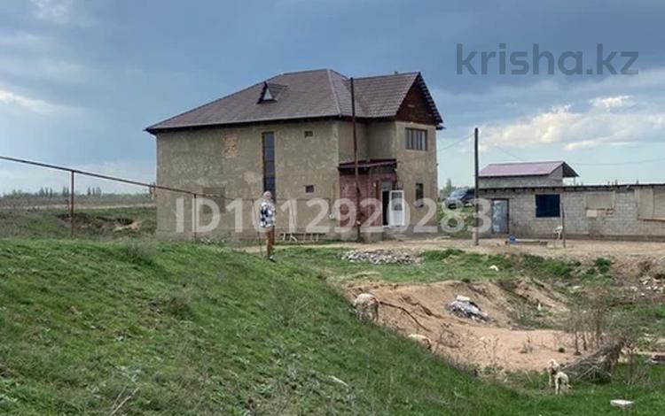 Отдельный дом · 6 комнат · 360 м² · 10 сот., Астана 121 за 40 млн ₸ в Береке — фото 2