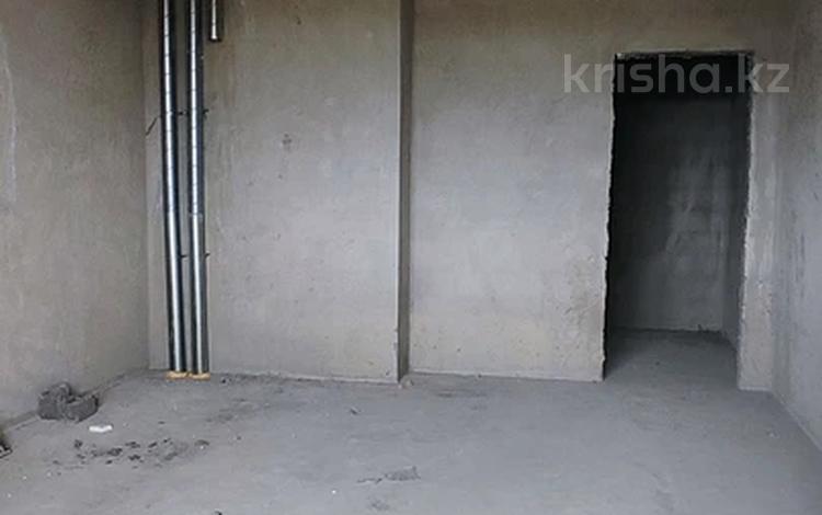 1-комнатная квартира · 35 м² · 3/3 этаж, Юго-Восток за 8 млн ₸ в Уральске — фото 2