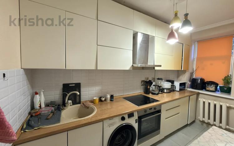 2-бөлмелі пәтер · 45 м² · 2/5 қабат, №3 ш/а., бағасы: 34 млн ₸ в Алматы, Ауэзовский р-н — фото 2