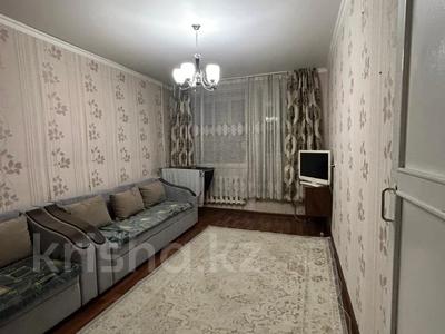 2-комнатная квартира, 45 м², 2/3 этаж, квартал В за 10.5 млн 〒 в Семее