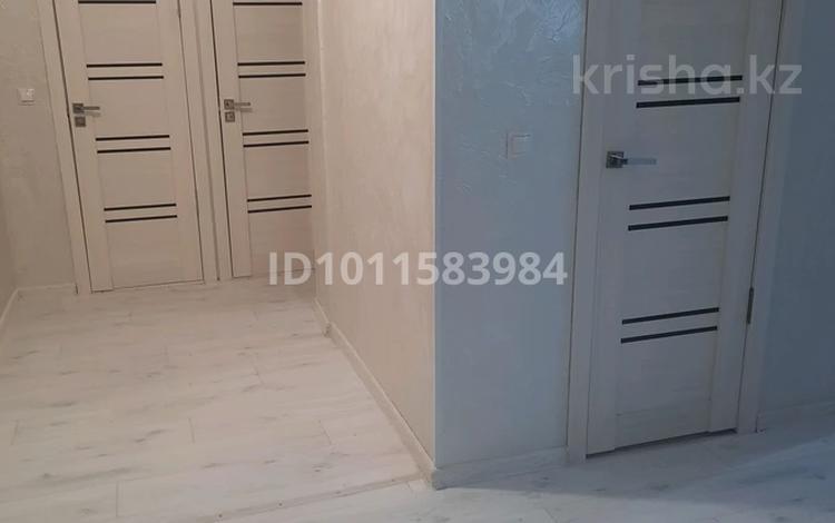 2-комнатная квартира · 60 м² · 1/5 этаж, мкр Арай-2 16 за 22 млн ₸ в Таразе — фото 2
