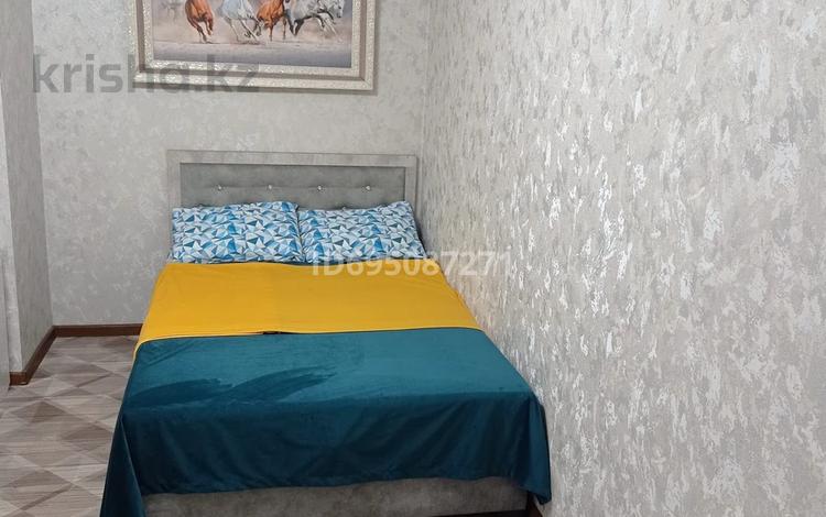 1-комнатная квартира · 30 м² · 4/9 этаж, мкр Аксай-1А 27а — Толе би момышулы за 10 000 ₸ в Алматы, Ауэзовский р-н — фото 2