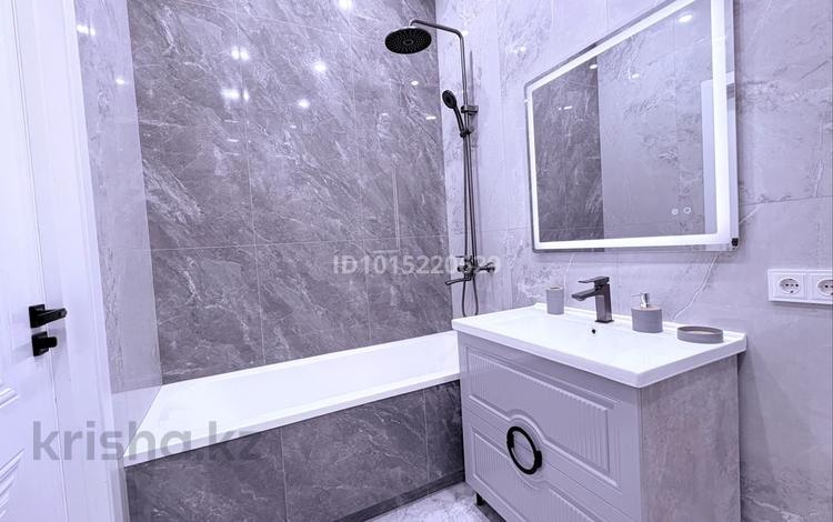 3-комнатная квартира · 54 м² · 2/16 этаж, мкр Мамыр-1 29/5 — Момыш улы за 350 000 ₸ в Алматы, Ауэзовский р-н — фото 2