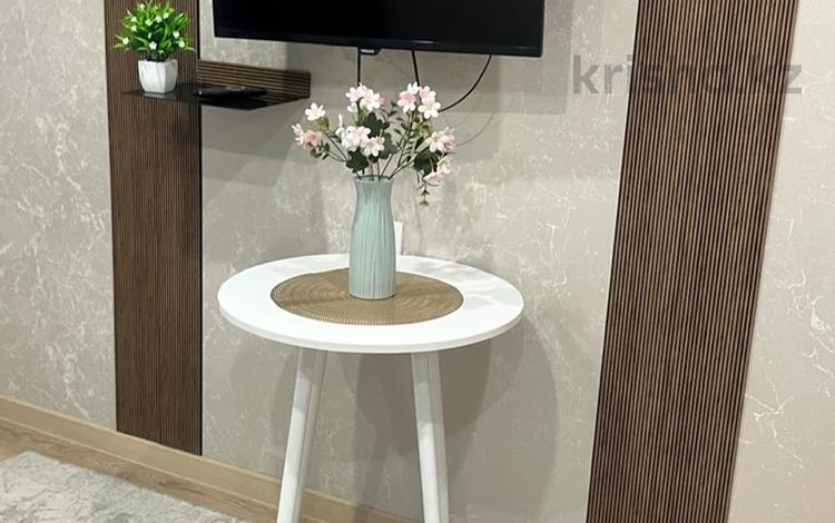 1-бөлмелі пәтер · 40 м², Казахстан 84/1 — Центр рынок, бағасы: 12 000 ₸ в Усть-Каменогорске — фото 2