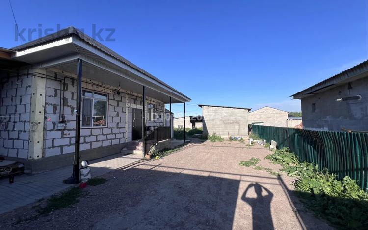 Отдельный дом · 3 комнаты · 120 м² · 16 сот., Яссауй 94 за 40 млн ₸ в Узынагаш — фото 2
