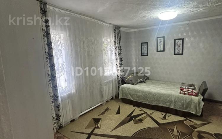Жеке үй · 2 бөлме · 50 м², Казахстанская 73/2 — Большое Чебачье, бағасы: 30 000 ₸ в Бурабае — фото 2