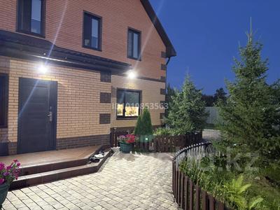 Отдельный дом · 5 комнат · 200 м² · 13 сот., Самал 11 за 95 млн ₸ в Петропавловске
