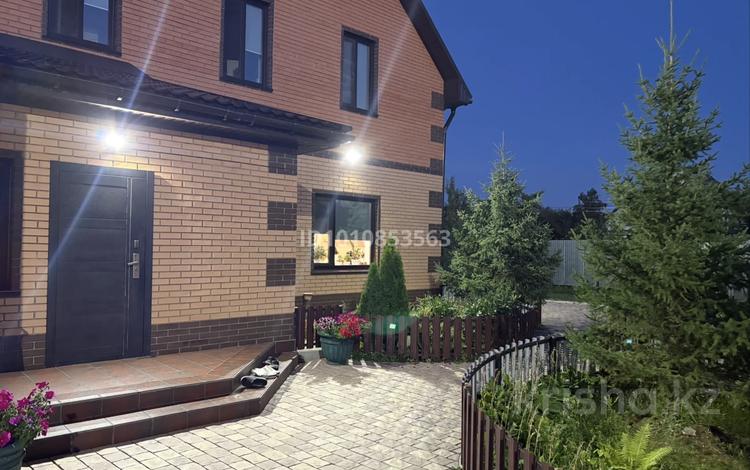 Отдельный дом · 5 комнат · 200 м² · 13 сот., Самал 11 за 95 млн ₸ в Петропавловске — фото 47