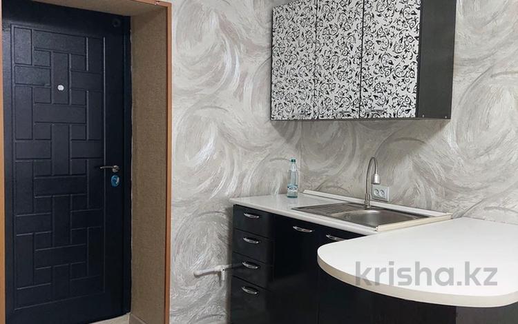 1-бөлмелі пәтер · 18 м² · 4/5 қабат, Уалиханова 28, бағасы: ~ 5.9 млн ₸ в Петропавловске — фото 2