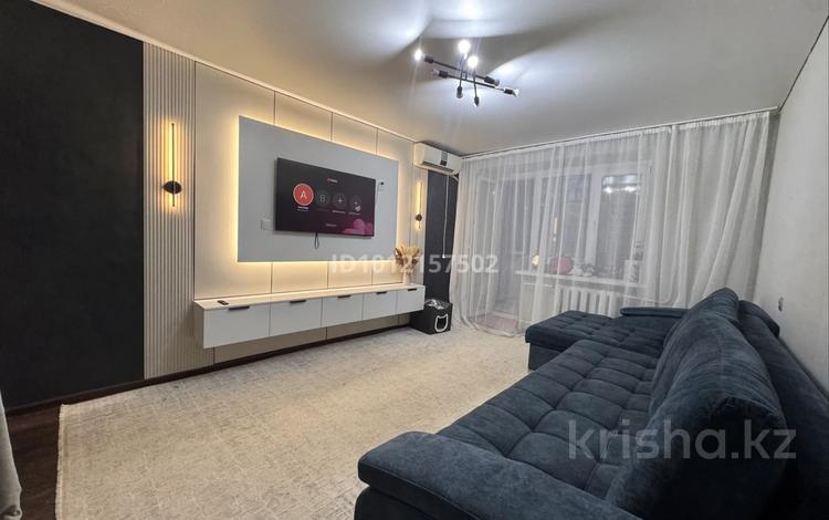 1-бөлмелі пәтер · 40 м² · 1/5 қабат, ул. Шалкыма 36, бағасы: 12 млн ₸ в Уральске — фото 14