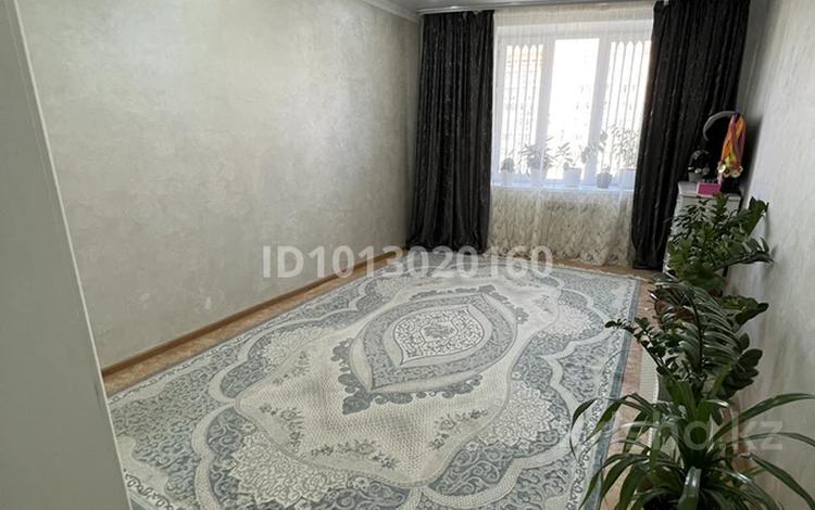 3-бөлмелі пәтер · 74.6 м² · 5/9 қабат, Самал 104, бағасы: 40 млн ₸ в Уральске — фото 2
