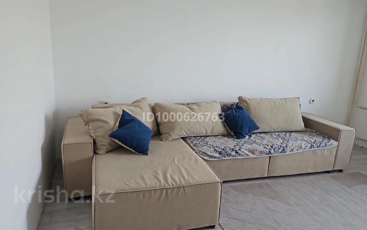 1-бөлмелі пәтер · 40 м² · 8/9 қабат, Энергетик — Энергетик, бағасы: 130 000 〒 в Семее, Красный Кордон — фото 2