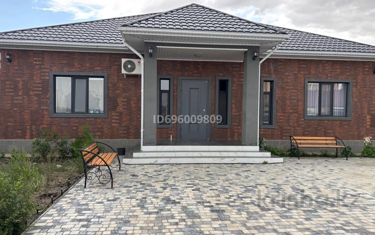Отдельный дом · 4 комнаты · 225 м² · 6 сот., мкр Жеруйык, Маденова 31А — Кулинария Токаш за 57 млн ₸ в Атырау — фото 23