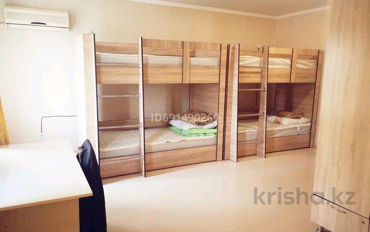 4 комнаты · 500 м², мкр Шубар Космонавтов 58 — Кабанбая за 40 000 ₸ в Астане, Есильский р-н — фото 2