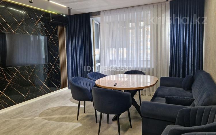 3-бөлмелі пәтер · 105 м² · 3/9 қабат, Назарбаева 197, бағасы: ~ 80 млн ₸ в Костанае — фото 2