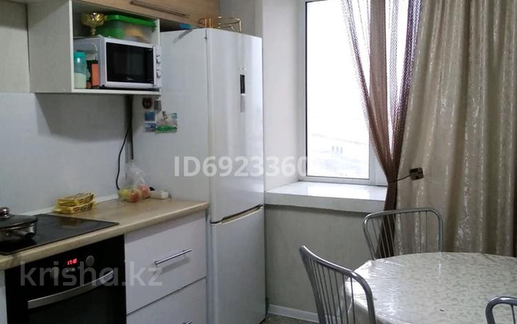 3-бөлмелі пәтер · 70 м² · 10/10 қабат, Шугаева 161 — Карагайлы, бағасы: 24 млн ₸ в Семее — фото 2
