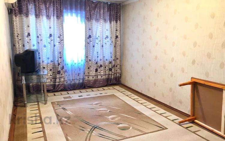 1-комнатная квартира, 34 м², 3/5 этаж, Алии Молдагуловой за 11.4 млн 〒 в Шымкенте, Абайский р-н — фото 2
