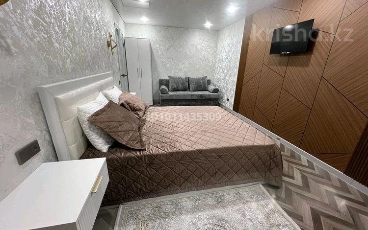 1-комнатная квартира · 40 м² · 8/9 этаж, мкр 11 115 за 12 000 ₸ в Актобе — фото 2