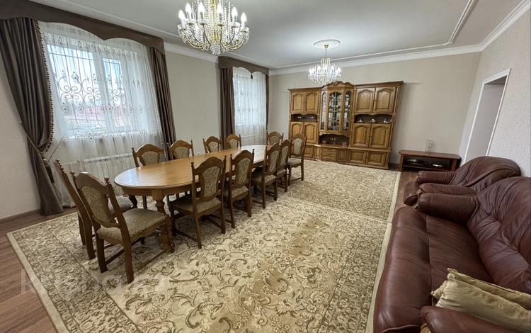 Отдельный дом · 6 комнат · 338 м² · 15 сот., Молдагуловой 123 за 85 млн 〒 в Караганде, Алихана Бокейханова р-н — фото 2