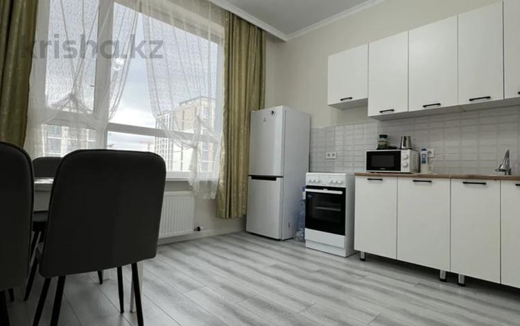 1-комнатная квартира · 40 м² · 7/14 этаж, Кайым Мухамедханова 6 Б за 240 000 ₸ в Астане, Нура р-н — фото 2