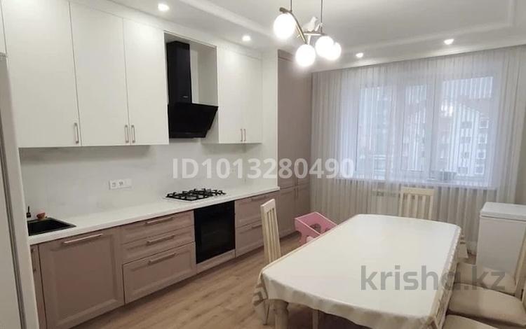3-бөлмелі пәтер · 110 м² · 4/5 қабат, мкр. Алтын орда, Алтын Орда 11А, бағасы: 52 млн ₸ в Актобе — фото 14