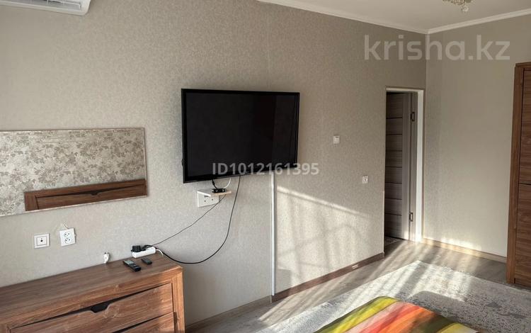 1-комнатная квартира · 40 м² · 2/5 этаж, мкр Север 58 за 16.5 млн ₸ в Шымкенте, Аль-Фарабийский р-н — фото 8