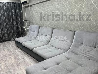 Аренда квартир в Алматы: 2-комнатная квартира · 54 м² · 5/7 этаж, Толе-би 160 — Ауэзова за 300 000 〒 2-комнатная квартира · 54 м² · 5/7 этаж, Толе-би 160 — Ауэзова за 300 000 〒 в Алматы, Алмалинский р-н