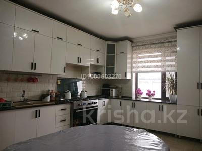 Продажа домов и дачи в Туркестанской обл.: Отдельный дом · 5 комнат · 250 м² · 10 сот., Көктем 86 — ул Б.Майлина за 32 млн 〒 Отдельный дом · 5 комнат · 250 м² · 10 сот., Көктем 86 — ул Б.Майлина за 32 млн 〒 в Туркестане
