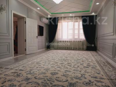 Отдельный дом · 5 комнат · 250 м² · 10 сот., Көктем 86 — ул Б.Майлина за 27 млн 〒 в Туркестане