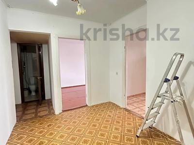 2-бөлмелі пәтер · 55 м² · 3/5 қабат, мкр 4 12, бағасы: 18 млн ₸ в Уральске