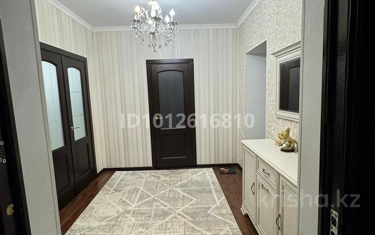 2-бөлмелі пәтер · 68 м², мкр Болашак, богенбай батыр 129к к1, бағасы: 25 млн ₸ в Актобе — фото 2