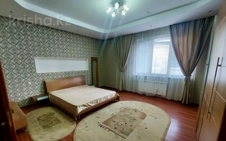 3-комнатная квартира, 150 м² помесячно, Достык 160 за 600 000 〒 в Алматы, Медеуский р-н — фото 2