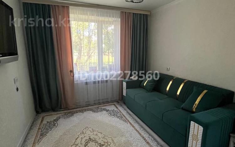 2-бөлмелі пәтер · 56 м² · 1 қабат, мкр Кунаева, бағасы: 22.5 млн ₸ в Уральске — фото 2