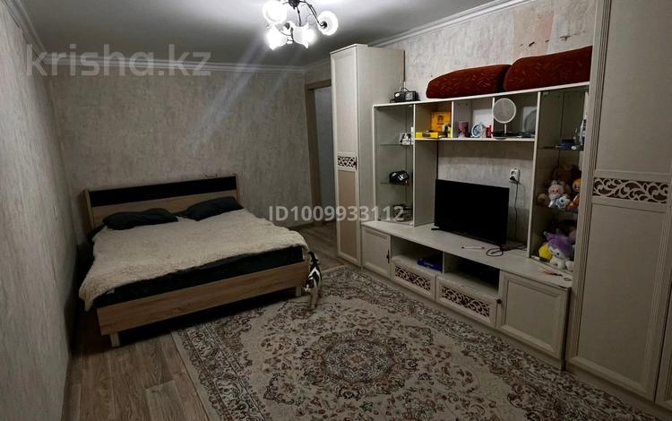 1-комнатная квартира · 32.9 м² · 5/5 этаж, Майкудук, Майкудук, 18й микрорайон 12 за 11 млн ₸ в Караганде, Алихана Бокейханова р-н — фото 2