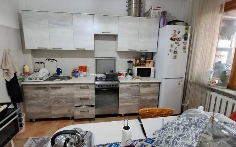 1-комнатная квартира · 42 м² · 5/5 этаж, мкр Айнабулак-2 за 24.5 млн ₸ в Алматы, Жетысуский р-н — фото 2