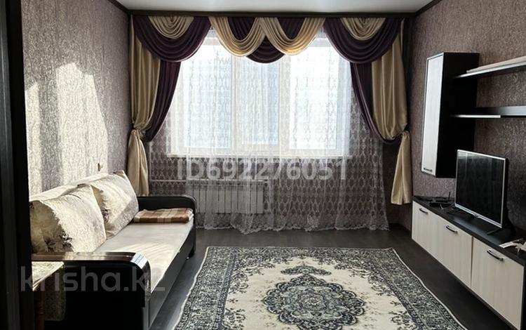 3-комнатная квартира, 68 м², 3/6 этаж, городок Строителей 2 — Сулейменова за 25 млн 〒 в Кокшетау — фото 2